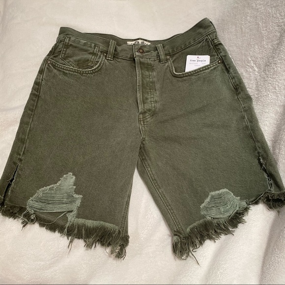 FREE PEOPLE Bermuda Shorts - Picture 1 of 8